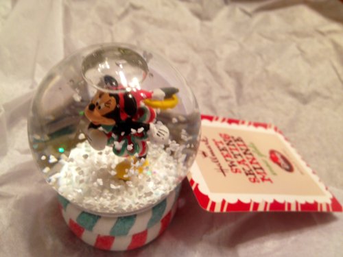 Sweet Skating Minnie Mouse Snow Water Globe 2 1/2